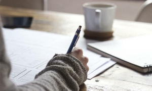 Các công cụ check lỗi ngữ pháp trong IELTS Writing